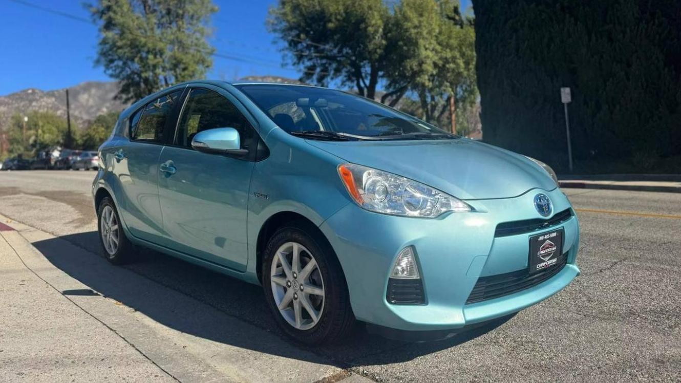 TOYOTA PRIUS C 2012 JTDKDTB33C1024930 image